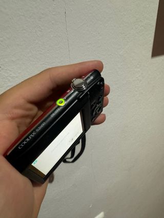 Cámara Nikon COOLPIX Roja 14MP