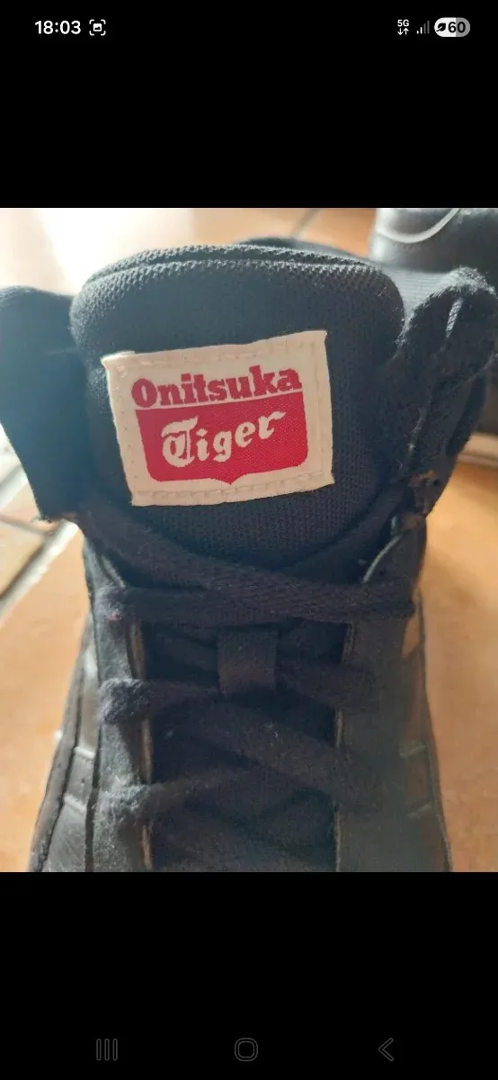 Scarpe Onitsuka Tiger nere