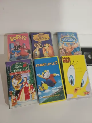 Lote 7 Películas VHS Disney y Looney Tunes