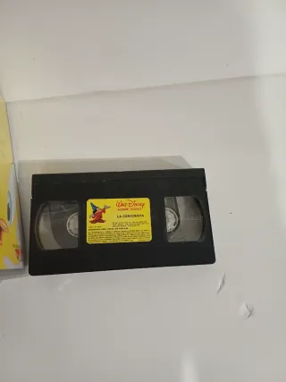 Lote 7 Películas VHS Disney y Looney Tunes