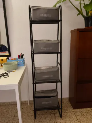 Estantería organizadora de tela y metal