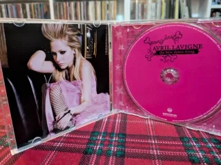 CD Avril Lavigne The Best Damn Thing