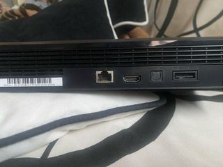 PlayStation 3 Slim averiada para reparar o piezas