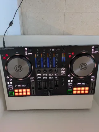 Controladora Traktor S3 + Flightcase
