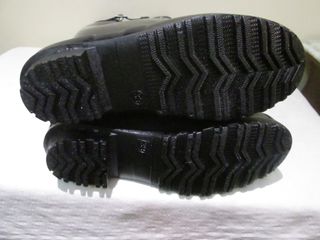 BOTAS DE AGUA ALTAS COLOR NEGRO BRILLANTE Nº 39