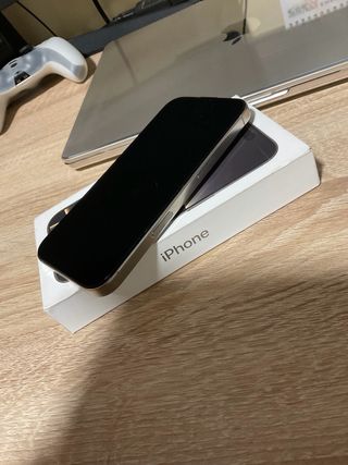 iPhone 16 Pro Gris