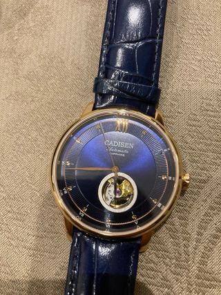 Cadisen Automático, zafiro, azul elegante.