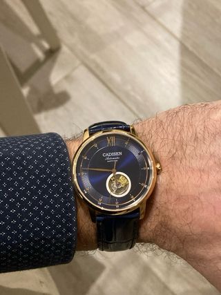Cadisen Automático, zafiro, azul elegante.