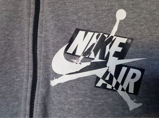 Sudadera Nike Jordan Gris y Negra