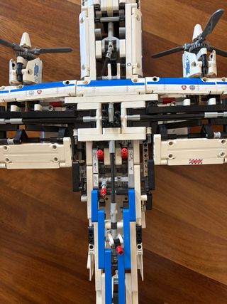 LEGO Technic 42025 Aereo Cargo