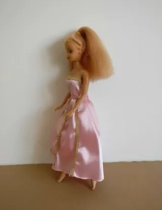 Boneca Barbie Princesa | Vestido cor-de-rosa