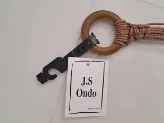 Cinturón de cuerdas y conchas