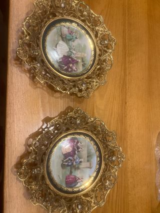 Set di due piatti decorativi da parete