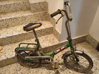 Bicicleta infantil vintage verde