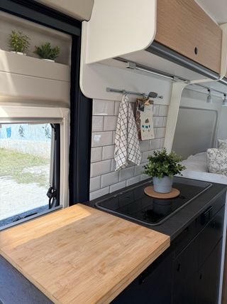 CAMPER SUNLIGHT CLIFF 600