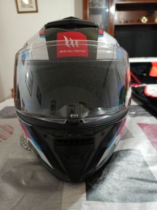 Casco de moto MT Helmets
