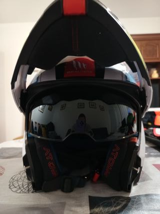 Casco de moto MT Helmets