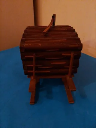 Slitta decorativa in legno