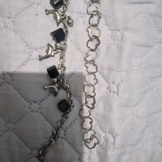 2 Pulseras Plata con Dijes Delfín y Cubos