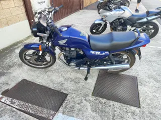 Honda CB450N Azul