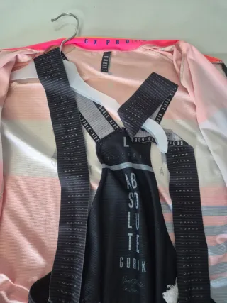 Equipación Ciclismo Gobik