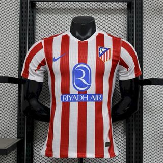 Equipaciones de futbol personalizadas.