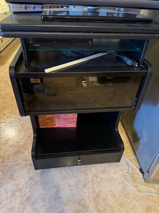 Mesa TV DVD VHS Sony