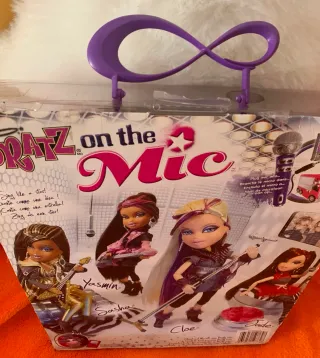 Bratz Cloe On The Mic