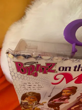 Bratz Cloe On The Mic