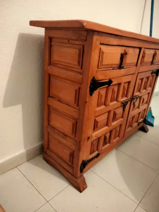 Mueble de madera y metal