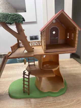 Casa del árbol Sylvanian Families