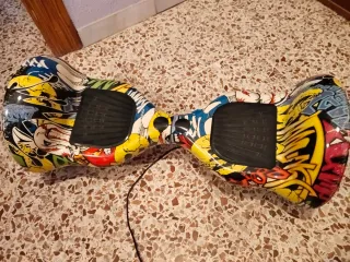 Hoverboard con diseño graffiti