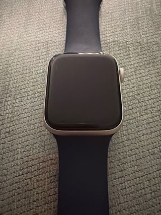 Apple Watch Series 6 44mm in alluminio argentato con connettività cellulare