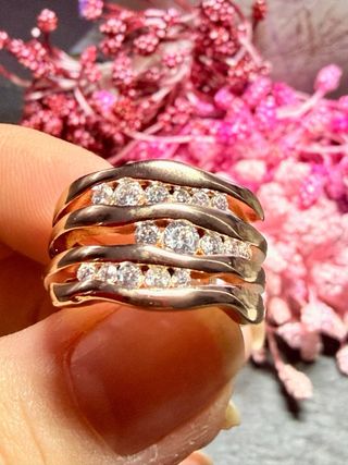 Anillo Oro Rosa y Circonitas