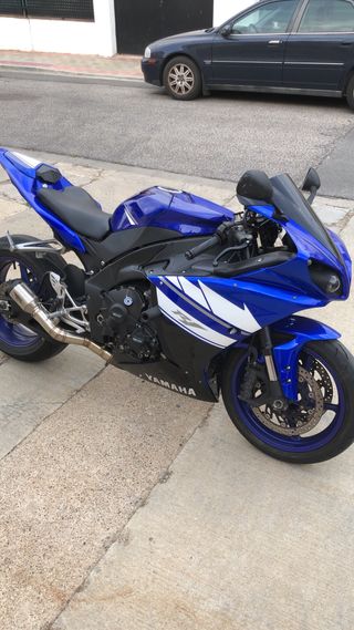 Escape Austin Racing Yamaha R1