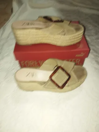 Sandalias Zara Marrones con Hebilla