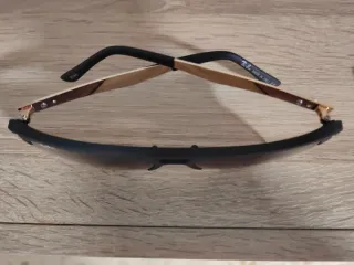 Gafas de sol Ray-Ban negras y grises