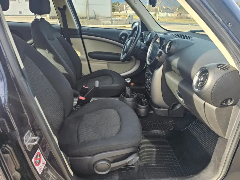 MINI Countryman 2016, foto 5