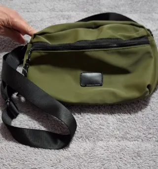 Lote de bolsos: varios colores y estilos