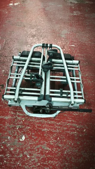 Portabicicletas Plegable Thule muy robusto para 4