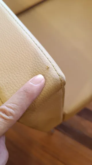 4 butacas + mesa Delaoliva salón o sala de espera