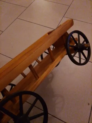 Carro in legno con ruote