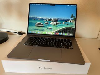 MacBook Air 15 M3 16GB 512GB SSD.