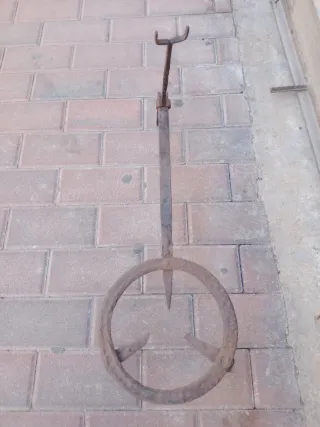 Sartén Antigua Grande + trébede