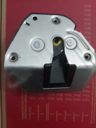 Cerradura Peugeot Citroen