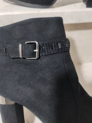 Stivaletti Lora Ferris eleganti tacco 10