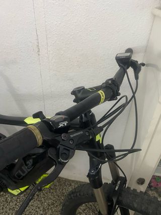 Bicicleta Eléctrica Cube Stereo Hybrid HPA 27,5”+