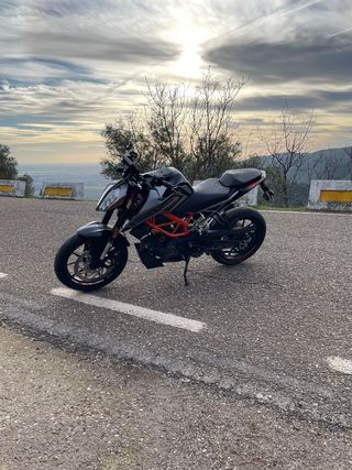 KTM Duke 125
