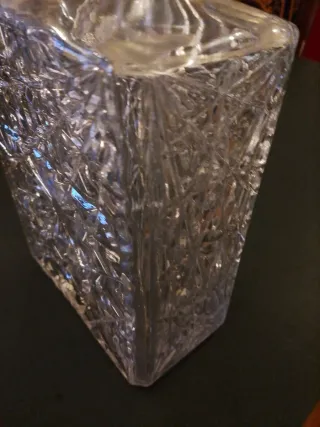 Bottiglia in cristallo decorata