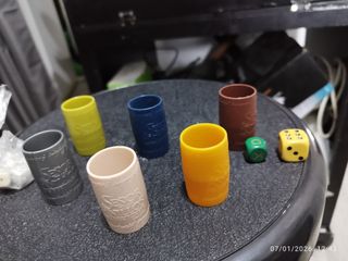 6 Cubiletes y dados El Señor de los Anillos